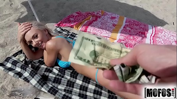 Mofos.com – (Molly Mae) – Public Pick Ups