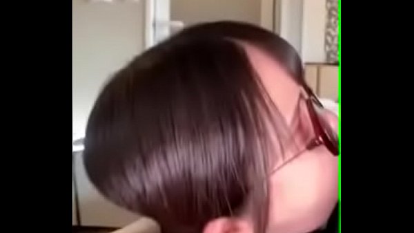 個人撮影 ロリJD 喉奥までのノーハンドフェラが最高! 口内射精